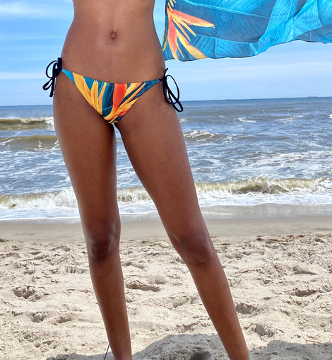 AVID SWIM - Your Bikini Top is versatile! Try out these cool way to tie up  and extend the wear of your favorite swim. Which is your Favorite?⠀⠀⠀⠀⠀⠀⠀⠀⠀  ⠀⠀⠀⠀⠀⠀⠀⠀⠀ Swimsuit: Talon Bikini